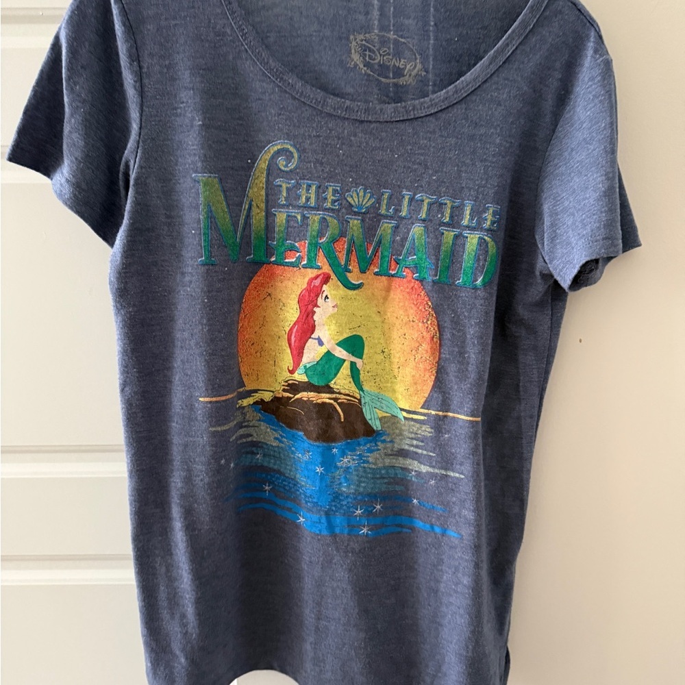 Disney The Little Mermaid Ariel sunset blue short-sleeve t-shirt